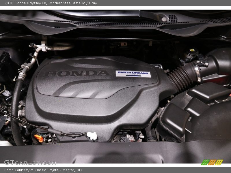 Modern Steel Metallic / Gray 2018 Honda Odyssey EX