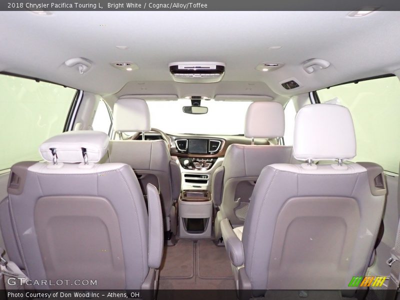 Bright White / Cognac/Alloy/Toffee 2018 Chrysler Pacifica Touring L