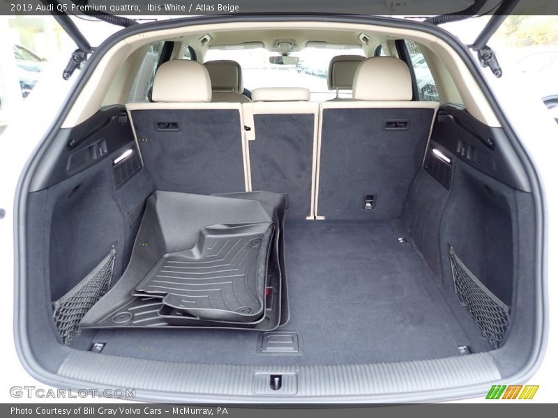 Ibis White / Atlas Beige 2019 Audi Q5 Premium quattro