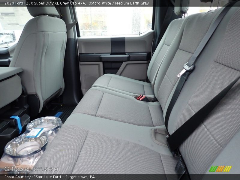 Oxford White / Medium Earth Gray 2020 Ford F250 Super Duty XL Crew Cab 4x4