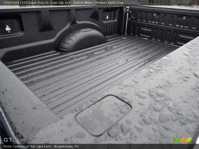 Oxford White / Medium Earth Gray 2020 Ford F250 Super Duty XL Crew Cab 4x4