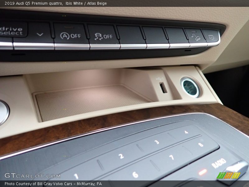 Ibis White / Atlas Beige 2019 Audi Q5 Premium quattro