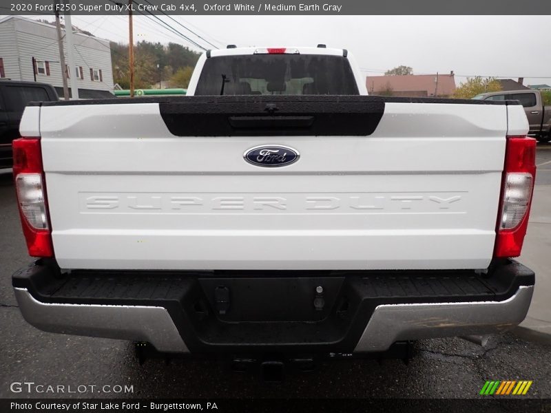 Oxford White / Medium Earth Gray 2020 Ford F250 Super Duty XL Crew Cab 4x4