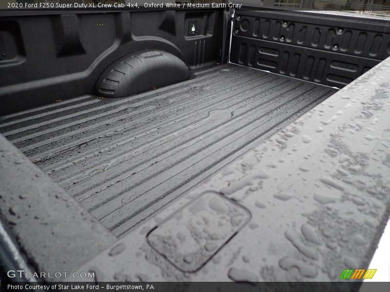 Oxford White / Medium Earth Gray 2020 Ford F250 Super Duty XL Crew Cab 4x4