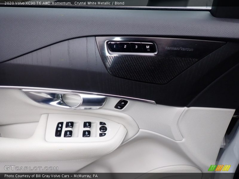 Crystal White Metallic / Blond 2020 Volvo XC90 T6 AWD Momentum
