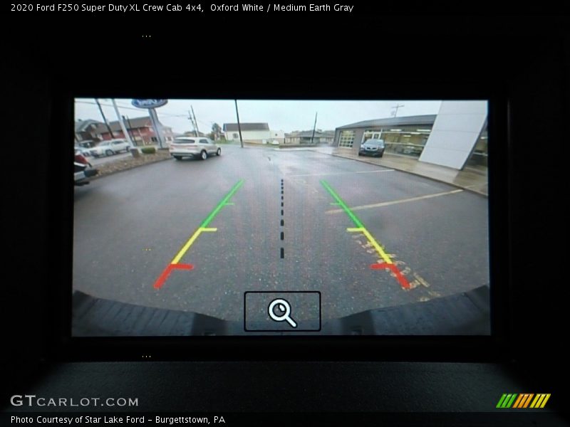 Oxford White / Medium Earth Gray 2020 Ford F250 Super Duty XL Crew Cab 4x4