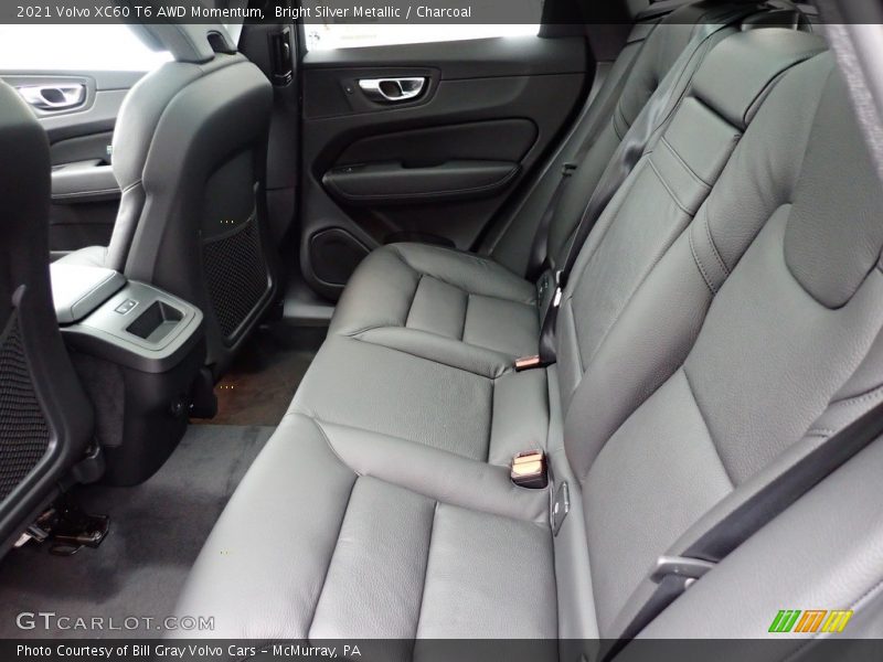 Bright Silver Metallic / Charcoal 2021 Volvo XC60 T6 AWD Momentum