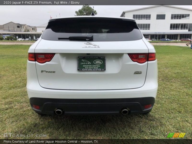 Fuji White / Ebony 2020 Jaguar F-PACE 25t Premium