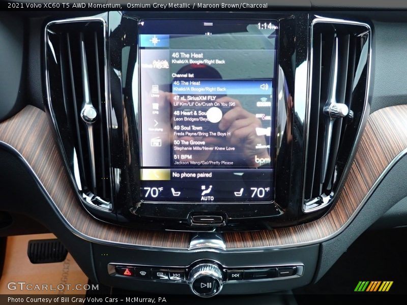Osmium Grey Metallic / Maroon Brown/Charcoal 2021 Volvo XC60 T5 AWD Momentum