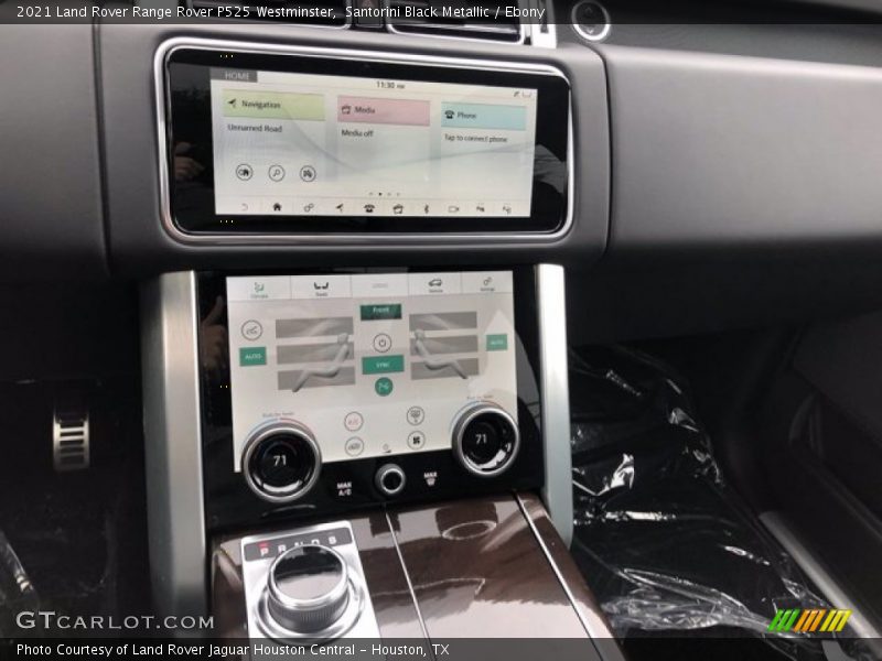 Controls of 2021 Range Rover P525 Westminster