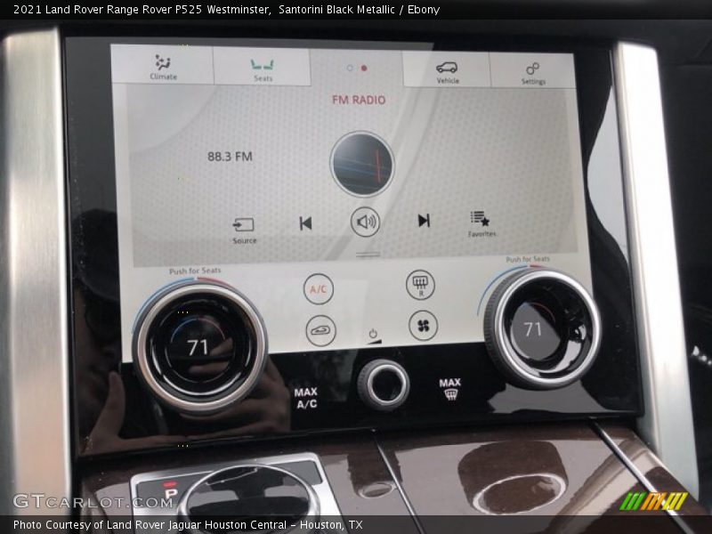 Controls of 2021 Range Rover P525 Westminster
