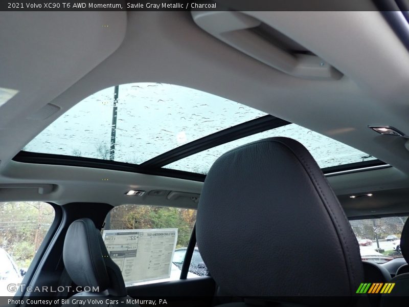 Sunroof of 2021 XC90 T6 AWD Momentum