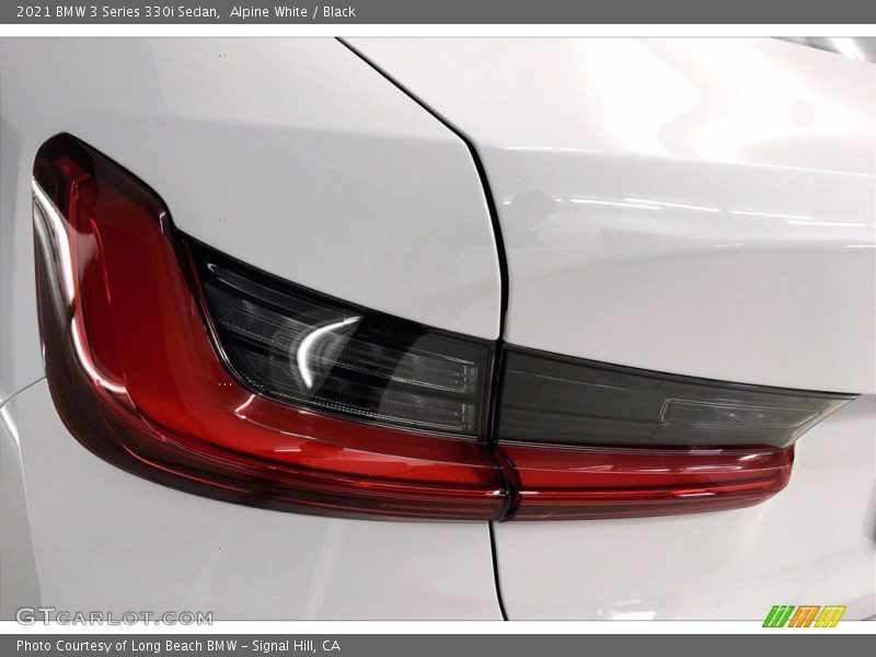 Alpine White / Black 2021 BMW 3 Series 330i Sedan