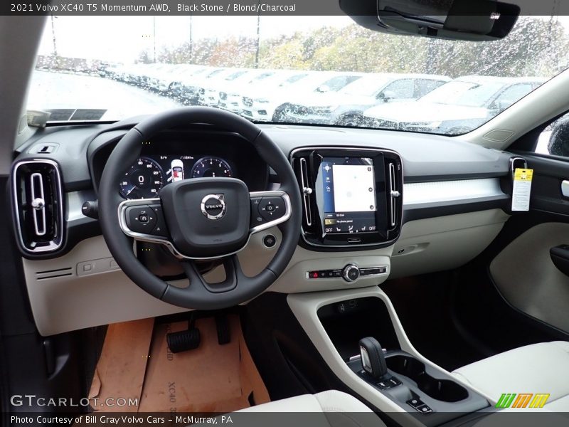 Black Stone / Blond/Charcoal 2021 Volvo XC40 T5 Momentum AWD