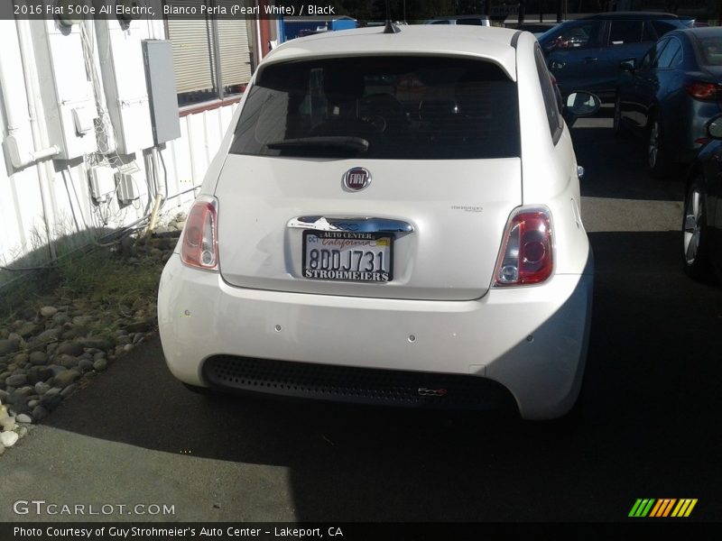 Bianco Perla (Pearl White) / Black 2016 Fiat 500e All Electric