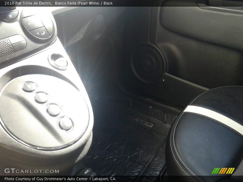 Bianco Perla (Pearl White) / Black 2016 Fiat 500e All Electric