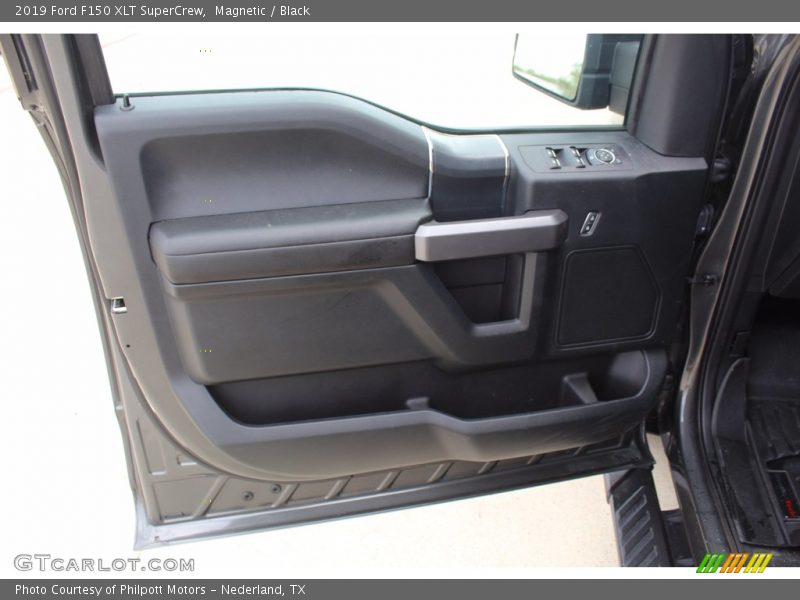 Magnetic / Black 2019 Ford F150 XLT SuperCrew