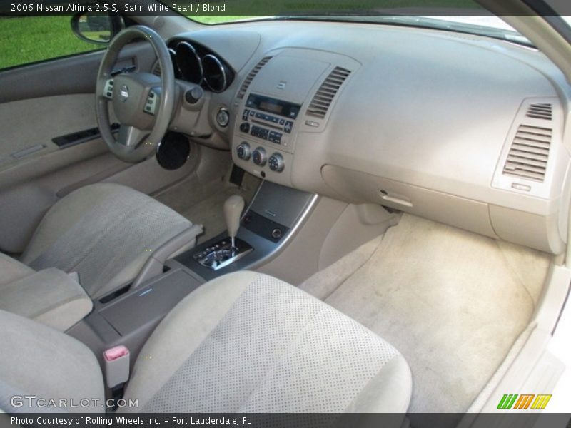 Satin White Pearl / Blond 2006 Nissan Altima 2.5 S