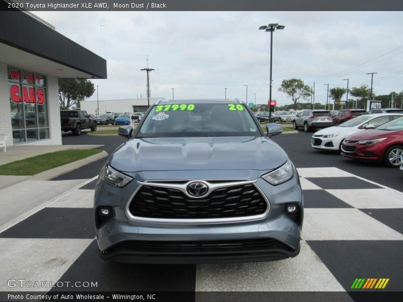 Moon Dust / Black 2020 Toyota Highlander XLE AWD