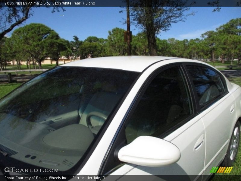 Satin White Pearl / Blond 2006 Nissan Altima 2.5 S