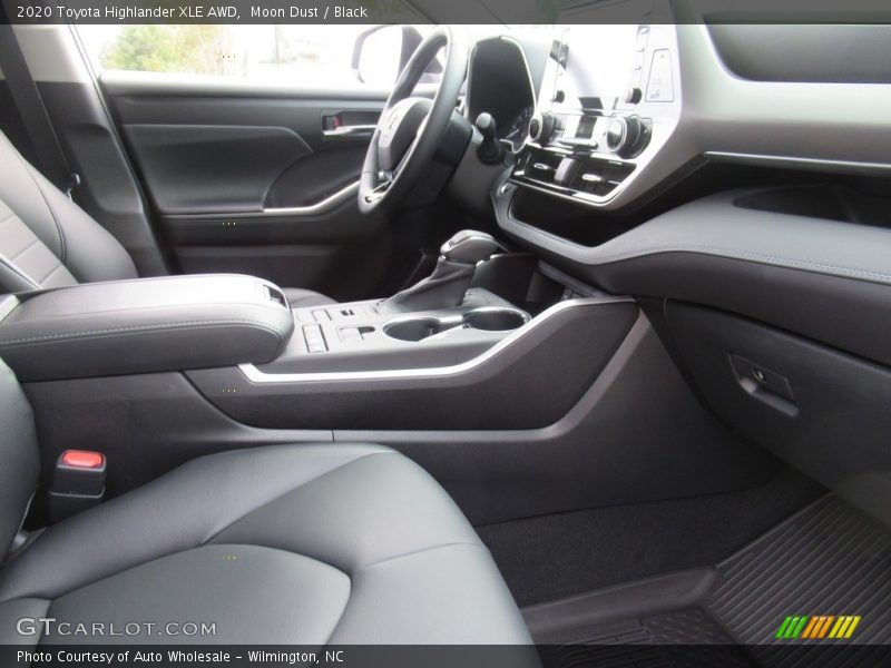 Moon Dust / Black 2020 Toyota Highlander XLE AWD