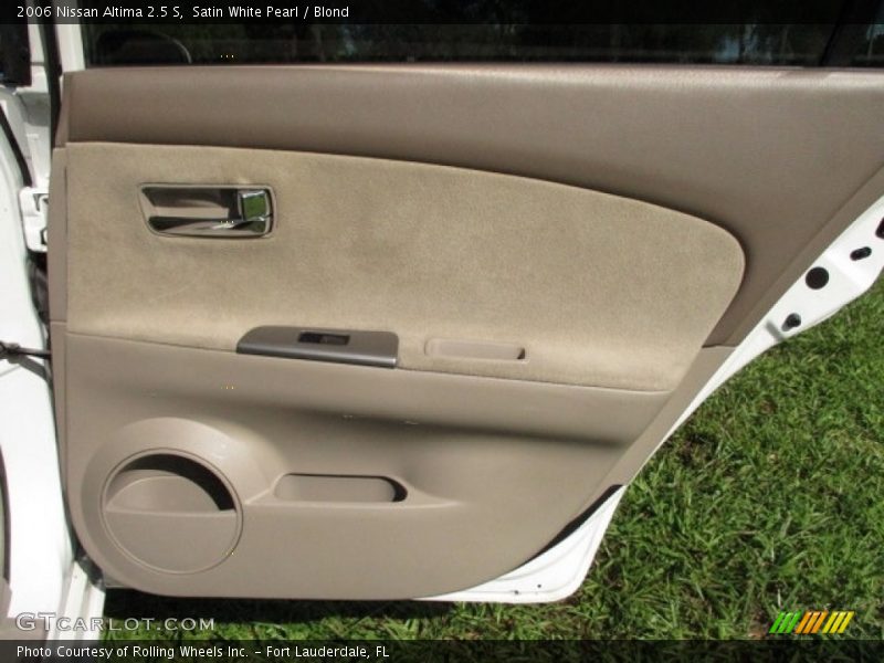Satin White Pearl / Blond 2006 Nissan Altima 2.5 S