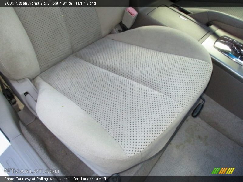 Satin White Pearl / Blond 2006 Nissan Altima 2.5 S