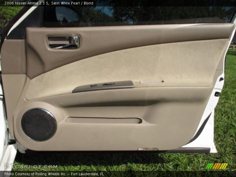Satin White Pearl / Blond 2006 Nissan Altima 2.5 S
