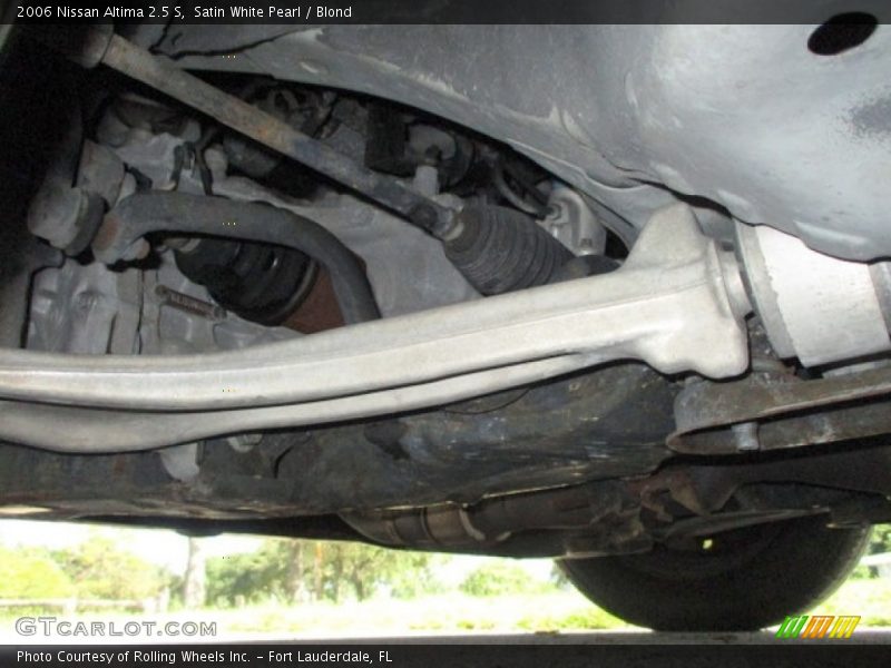 Satin White Pearl / Blond 2006 Nissan Altima 2.5 S
