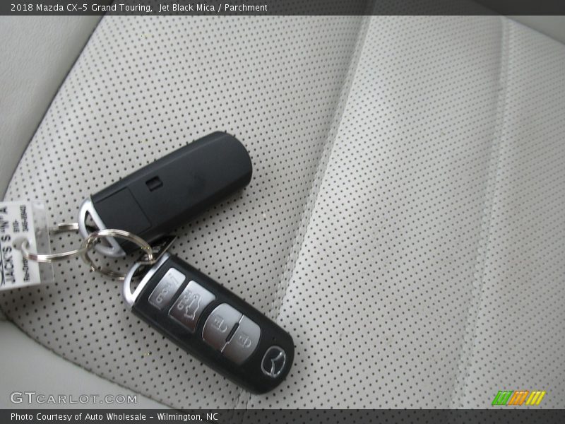 Jet Black Mica / Parchment 2018 Mazda CX-5 Grand Touring