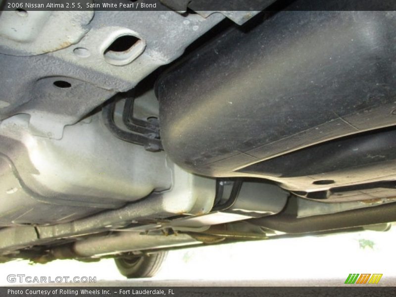 Satin White Pearl / Blond 2006 Nissan Altima 2.5 S