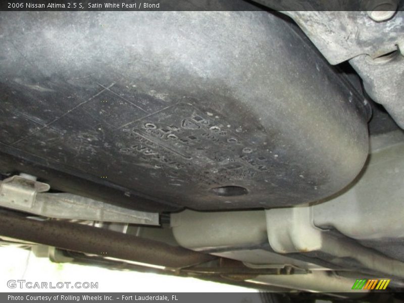Satin White Pearl / Blond 2006 Nissan Altima 2.5 S