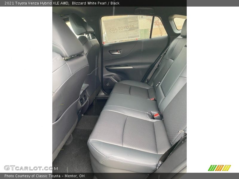 Blizzard White Pearl / Black 2021 Toyota Venza Hybrid XLE AWD
