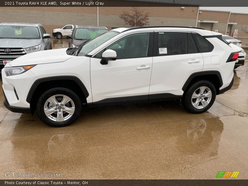 Super White / Light Gray 2021 Toyota RAV4 XLE AWD