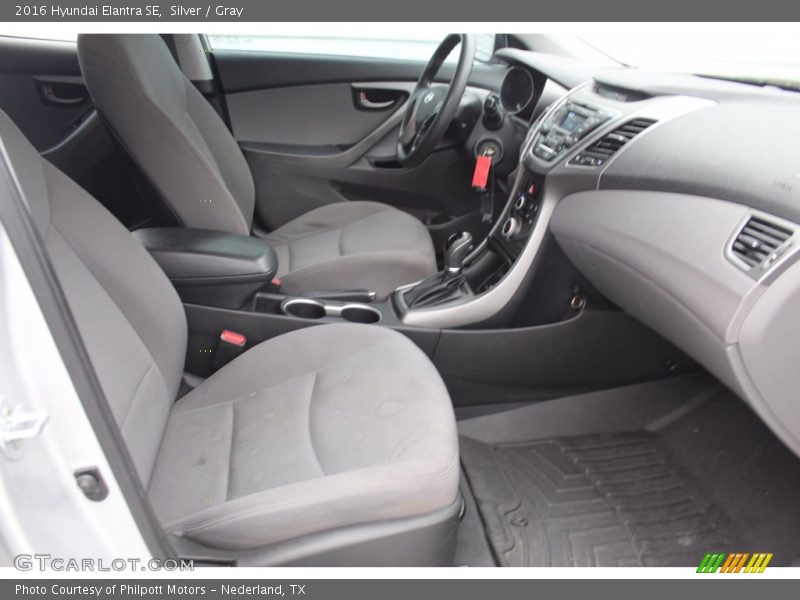 Silver / Gray 2016 Hyundai Elantra SE