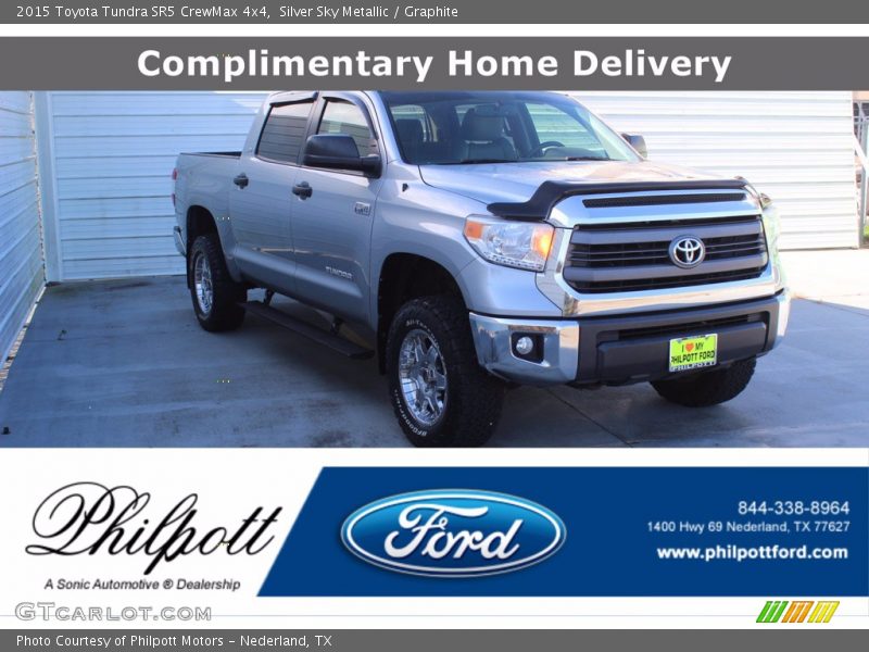 Silver Sky Metallic / Graphite 2015 Toyota Tundra SR5 CrewMax 4x4