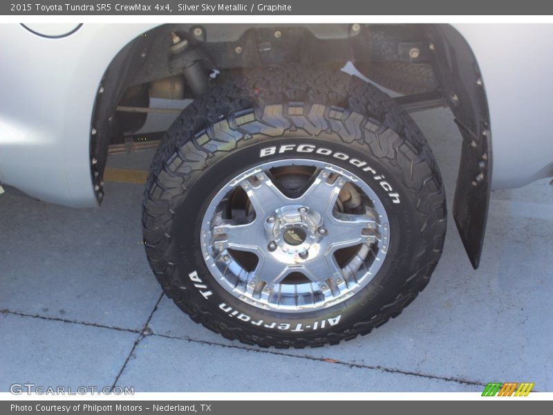 Silver Sky Metallic / Graphite 2015 Toyota Tundra SR5 CrewMax 4x4