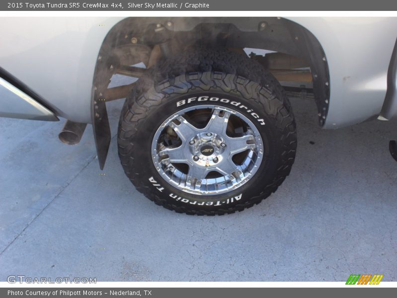 Silver Sky Metallic / Graphite 2015 Toyota Tundra SR5 CrewMax 4x4