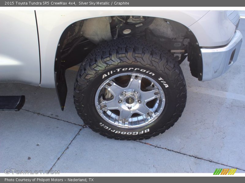 Silver Sky Metallic / Graphite 2015 Toyota Tundra SR5 CrewMax 4x4