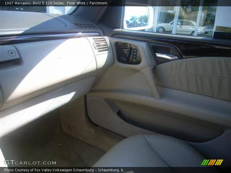 Polar White / Parchment 1997 Mercedes-Benz E 320 Sedan