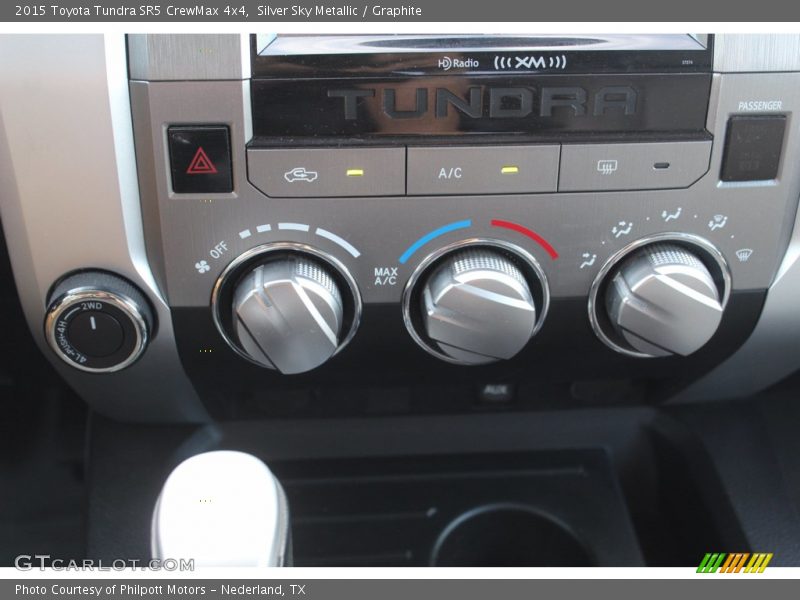 Silver Sky Metallic / Graphite 2015 Toyota Tundra SR5 CrewMax 4x4