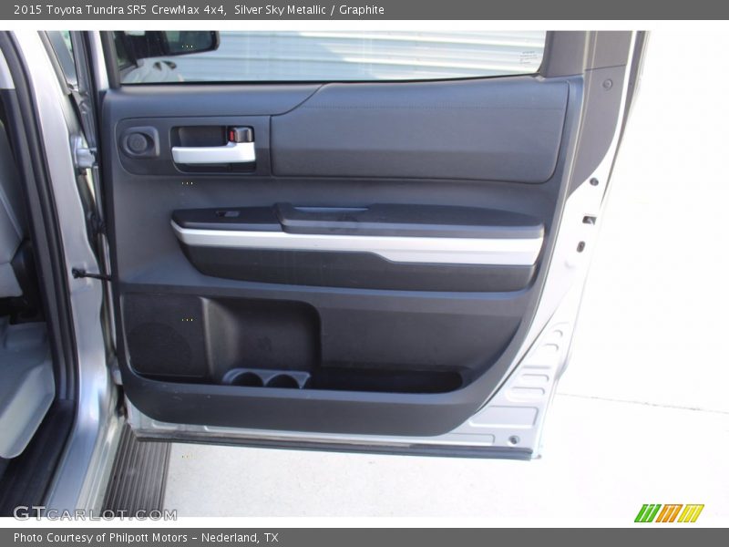 Silver Sky Metallic / Graphite 2015 Toyota Tundra SR5 CrewMax 4x4