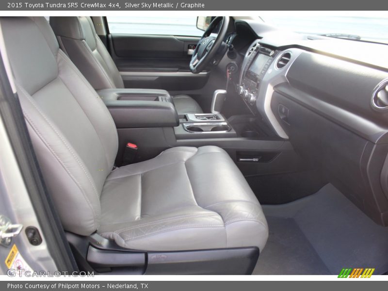 Silver Sky Metallic / Graphite 2015 Toyota Tundra SR5 CrewMax 4x4