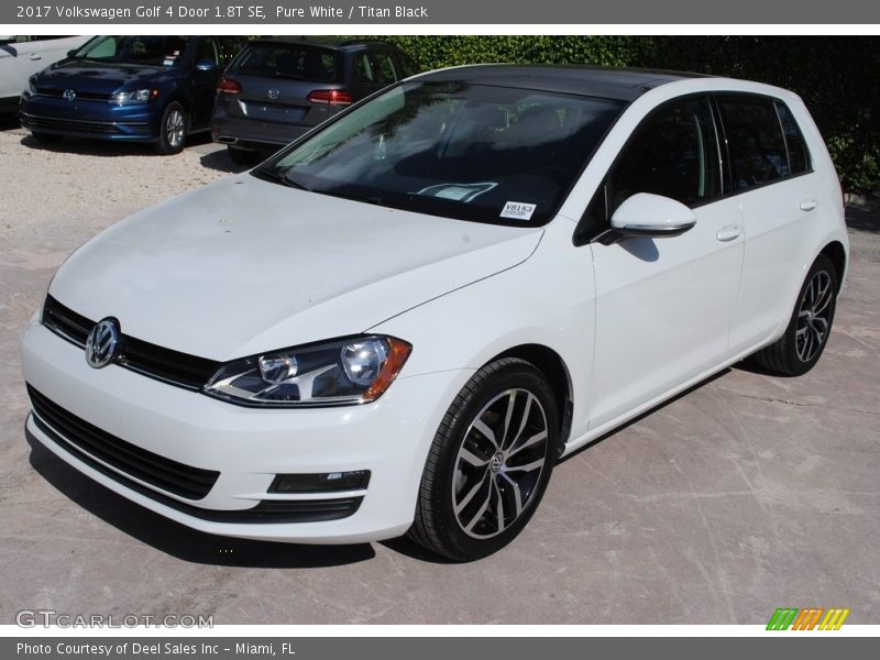  2017 Golf 4 Door 1.8T SE Pure White