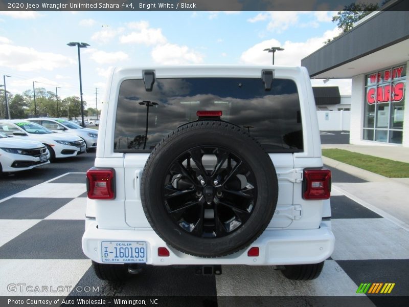 Bright White / Black 2020 Jeep Wrangler Unlimited Sahara 4x4