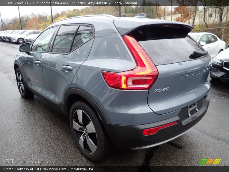 Thunder Grey Metallic / Blond/Charcoal 2020 Volvo XC40 T5 Momentum AWD