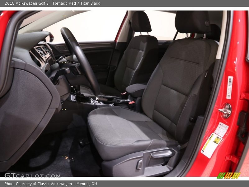 Tornado Red / Titan Black 2018 Volkswagen Golf S