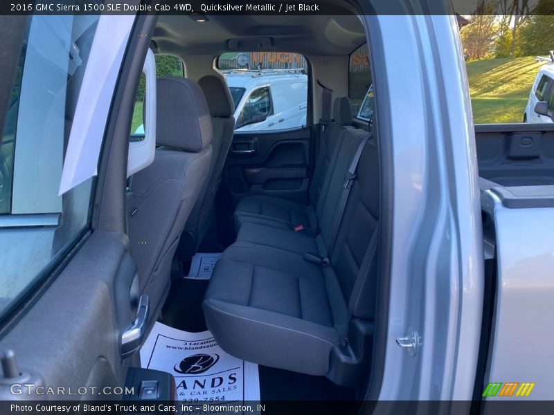 Quicksilver Metallic / Jet Black 2016 GMC Sierra 1500 SLE Double Cab 4WD