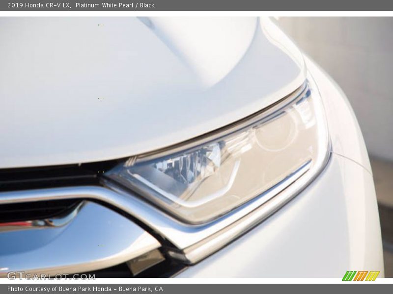 Platinum White Pearl / Black 2019 Honda CR-V LX
