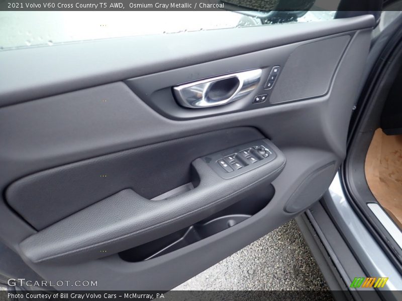 Door Panel of 2021 V60 Cross Country T5 AWD